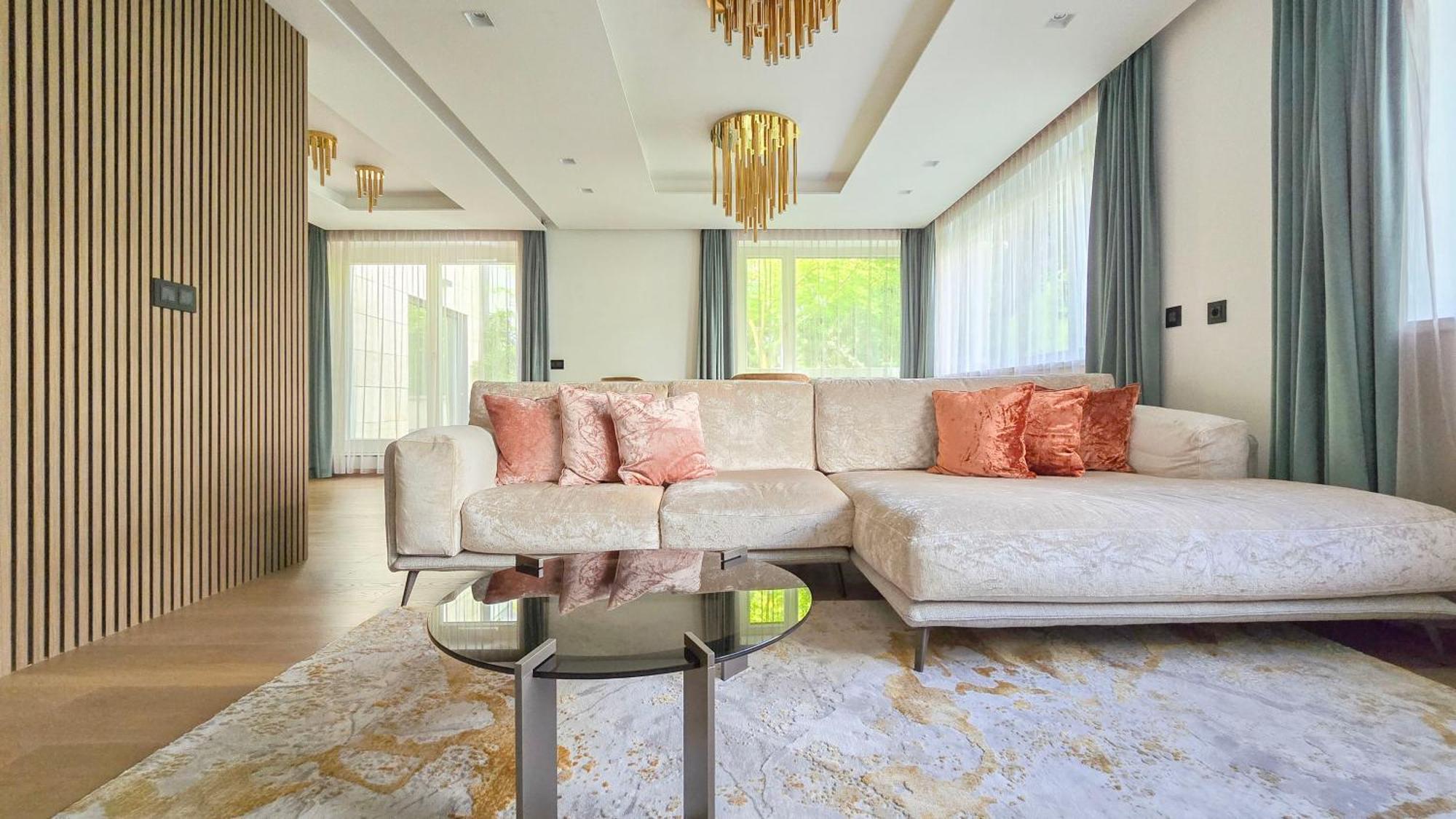 Sun Hill Luxury Apartmán